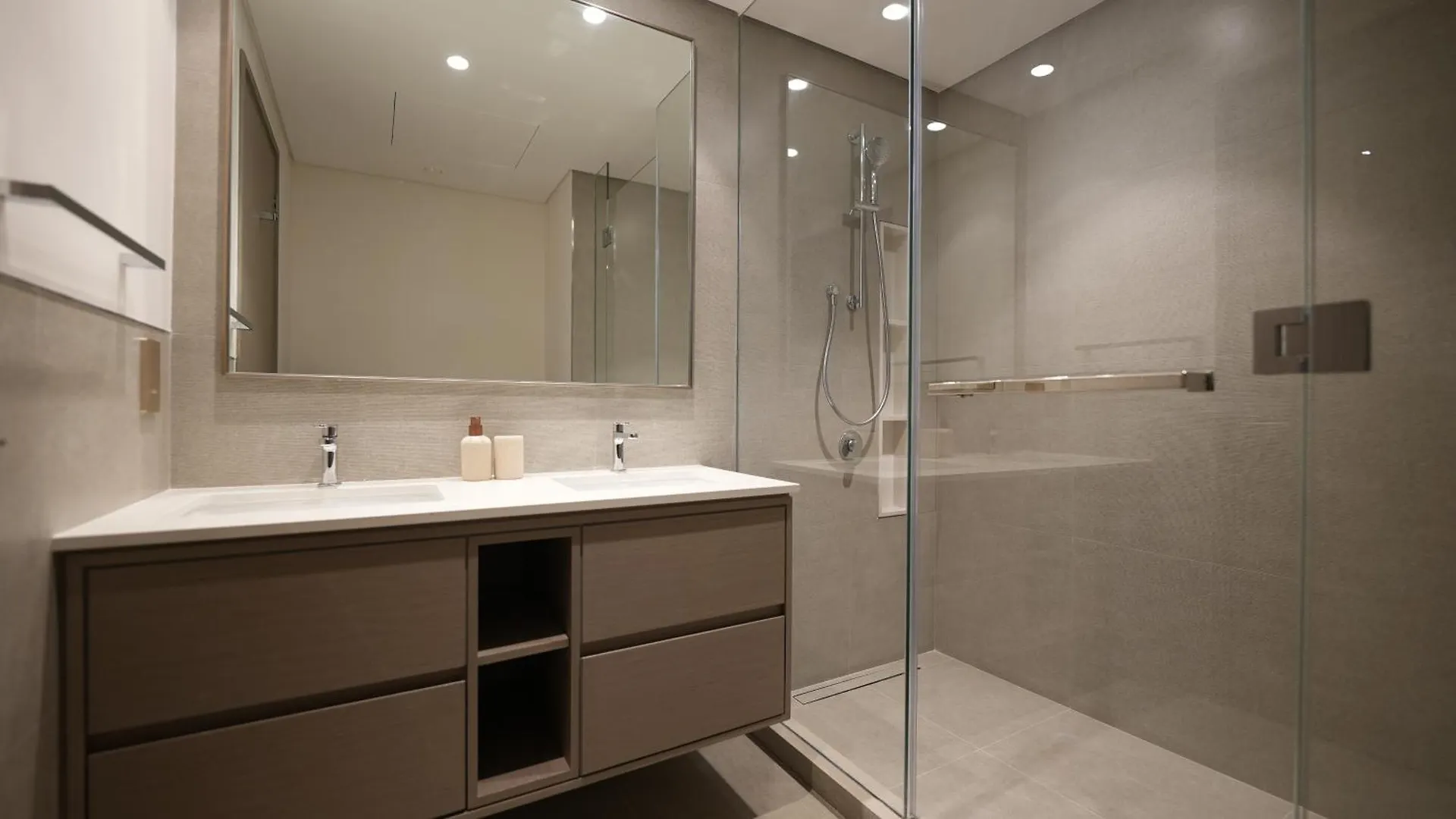 Iconic Burj Khalifa & Fountain View - 2Br - Signature Grande Residences Dubai 0*,  United Arab Emirates